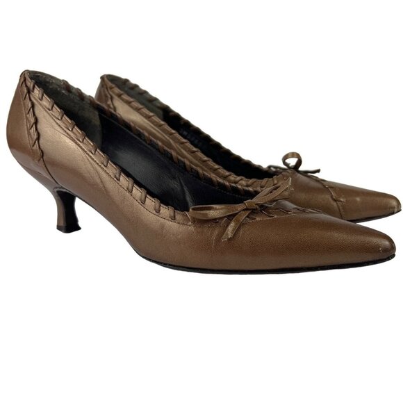 Vintage Stuart Weitzman Leather Pointed Toe Kitten Heel size 4.5 - Picture 1 of 11